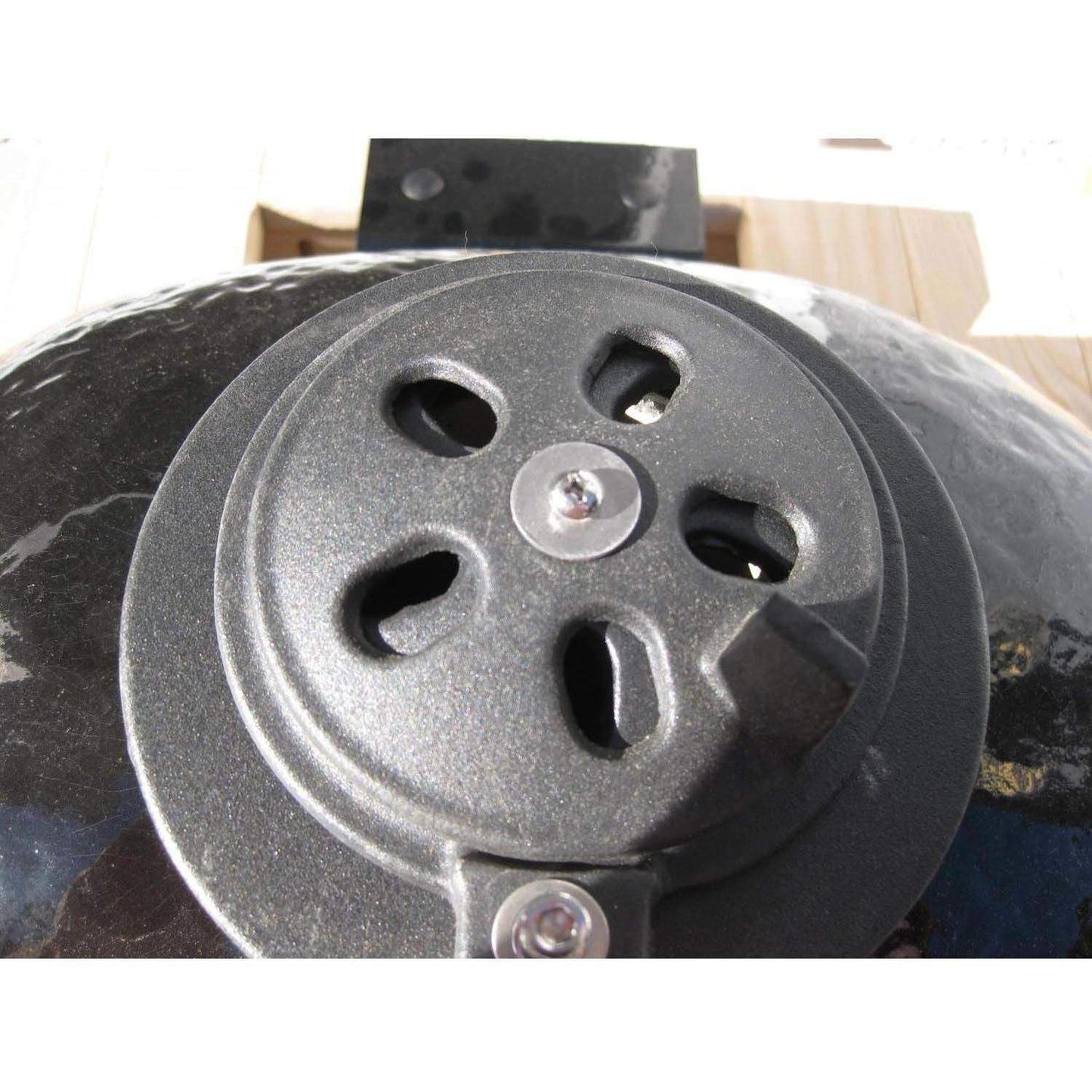 Primo Oval Junior 200 Ceramic Kamado Grill with Cradle & Side Shelves